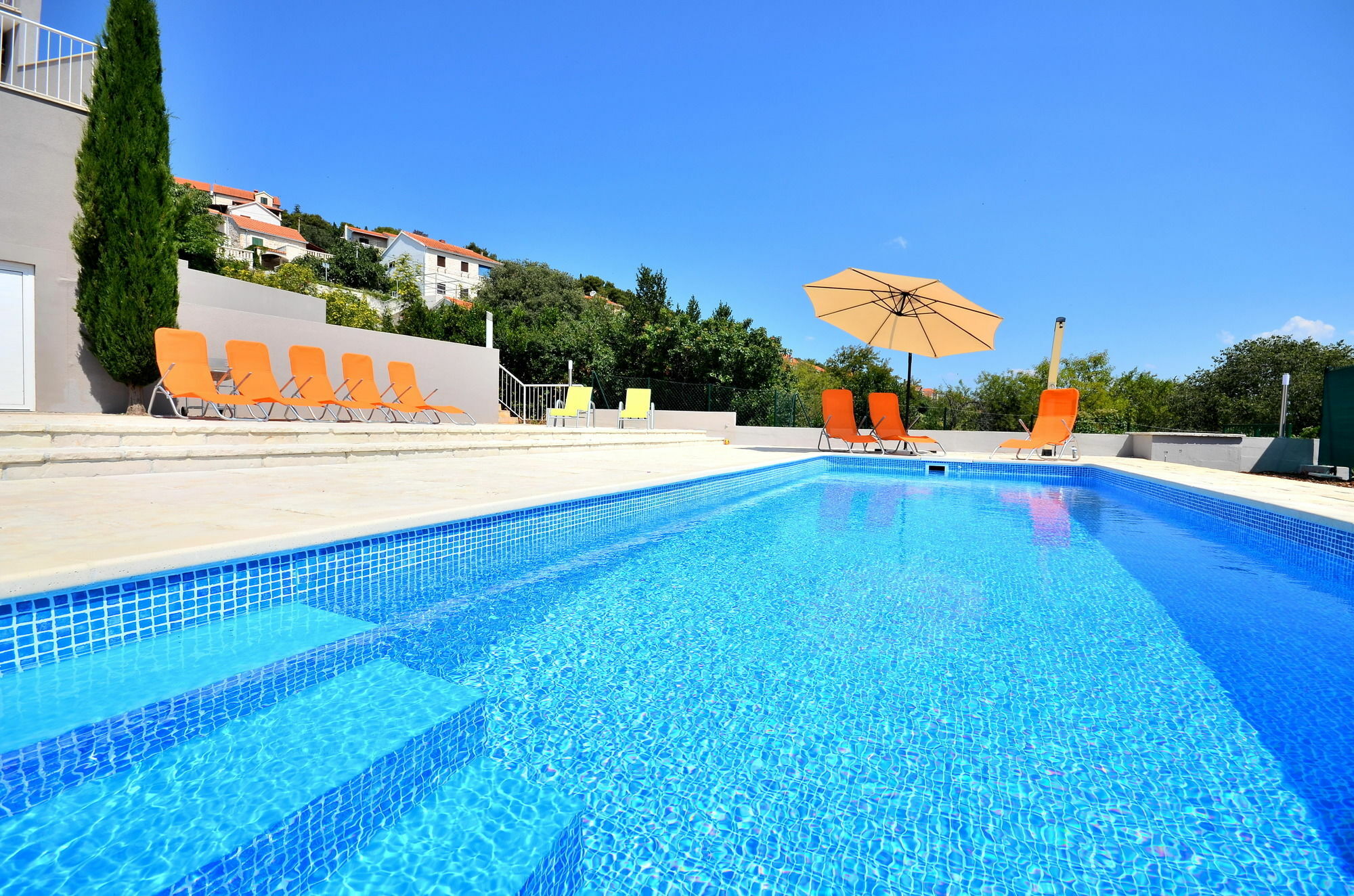 Bretia Apartments Sutivan Esterno foto